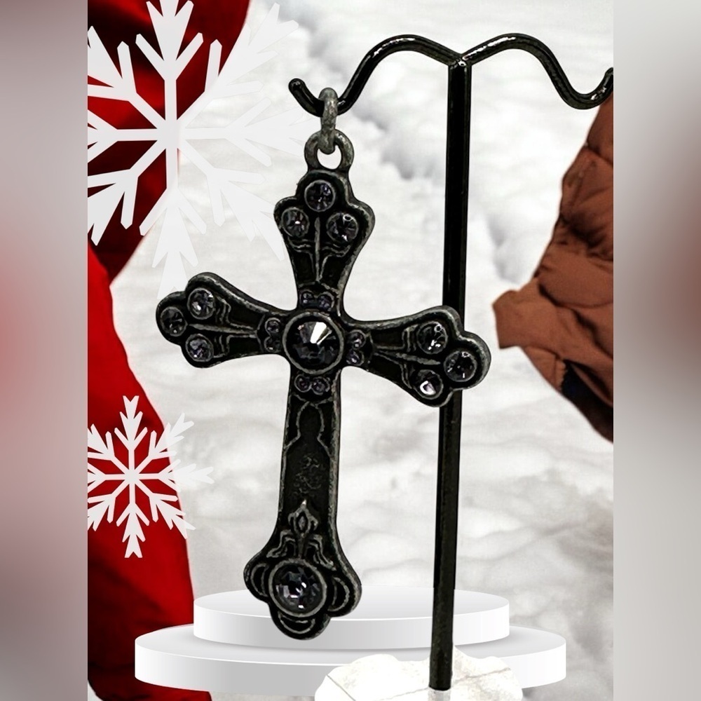 Rustic Renaissance Style Metal Cross Pendant With Dark Stone - Costume Jewelry